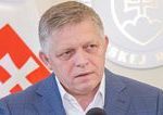 Robert Fico vyzyva Petra Fialu aby respektoval zaujem Slovenska na garanciach plynu