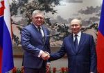 ONLINE Robert Fico sa v Cine stretol s Vladimirom Putinom Ukrajina nemoze byt v NATO tvrdi Rozpraval mu aj pribeh o zabe
