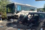 V okrese Hlohovec sa zrazil autobus s autom