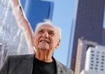 Legendarny architekt Frank Gehry zomrel