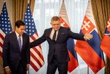 Stretnutie premiera Fica s Marcom Rubiom zhorsilo postavenie Slovenska komentar Petra Weissa