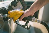 Madarsko nastavilo cenovy strop na paliva benzin aj nafta budu lacnejsie pre domacnosti