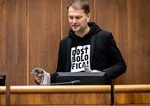 Politicke platy na polovicu Igor Matovic si stanovil podmienku pre podporu vlady Michala Simecku