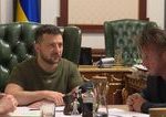 Sean Penn vyjadruje podporu Ukrajine osobnou navstevou vojnou zasiahnutej krajiny