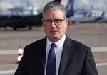 Starmer zmenil postoj k vojne na Blizkom vychode USA ziskali pristup k britskym zakladniam