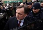 utek byvaleho polskho ministra do usa ziobro ziskal vzum tesne pred zmenou vldy v maarsku