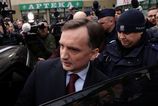 utek byvaleho polskho ministra do usa ziobro ziskal vzum tesne pred zmenou vldy v maarsku