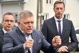 Konzervativci maju poslednu sanzu porazit Smer Ak to nevyjde spoji sa s nim komentr Martina Behula