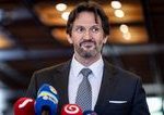 Opozicne KDH utoi na Kalinaka kvoli presovskej nemocnici Hrozi mu odvolanie z funkcie ministra obrany
