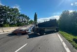 Zrazka kamionov na dialnici D1 poskodila cestu smerom do Trnavy