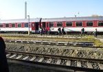 Horucavy paralyzuju slovenske zeleznice Na stanici si pockate na vlak aj niekolko hodin video