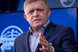 Fico odmieta vylucenie Spanska zo Schengenu Slovensko ponuka pomoc policajtmi a technikou na hranicach