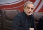 Iransky prezident Prezeskijan priznavam ze komunikacia s najvysim duchovnym vodcom Chamenem je velmi obtiazna