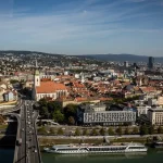 1000 ľudí vo Volve, rozpočet aj hromadenie vecí (prehľad udalostí)