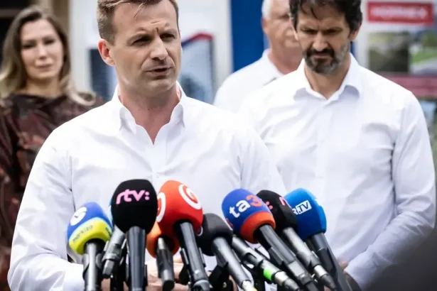 Advokát žiadal od štátu 16 500 eur za hodinu. Šéf úradu vlády narazil