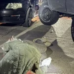 Bratislava: Po krádeži auta na čerpacej stanici svedkovia po naháňačke zadržali páchateľa
