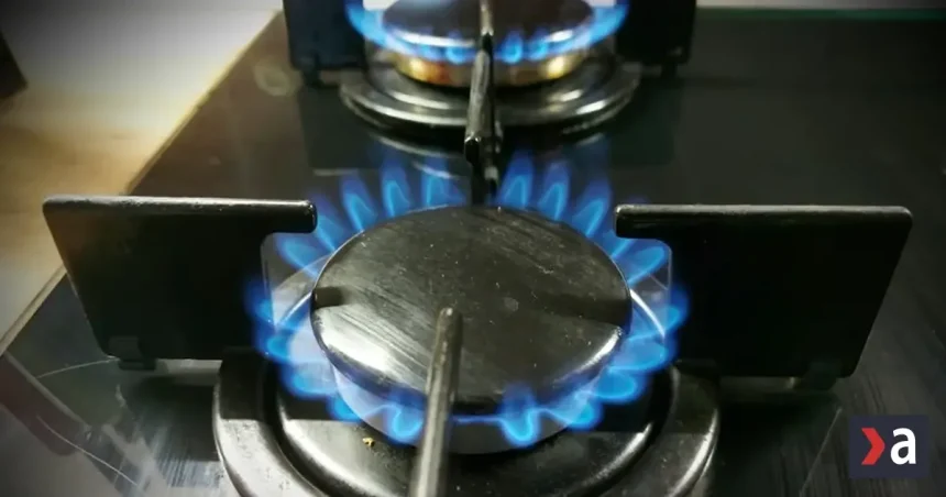 Burzy zareagovali poklesom cien energií, plyn sa zlacnil o bezmála desatinu