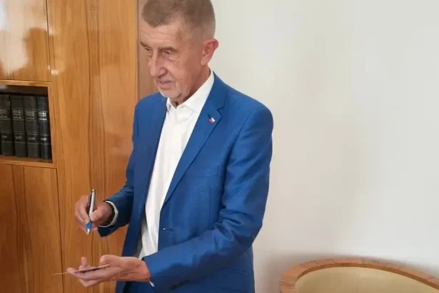 Česi dnes oslavujú Deň českej štátnosti a sviatok svätého Václava