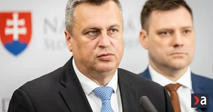 Danko: Taraba je ako malý chlapec, ktorému zobrali vedierko. Bude lákať poslancov