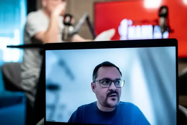 Fico zvyšuje riziko vojny, spochybňovanie článku 5 je nebezpečné, varuje expert