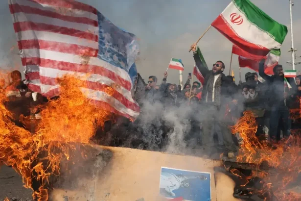 Irán odmieta rozhovory s USA po Trumpových slovách o možných rokovaniach