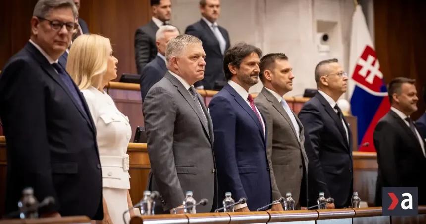 Januárové voľby by mohli pomôcť Smeru, tvrdí politológ
