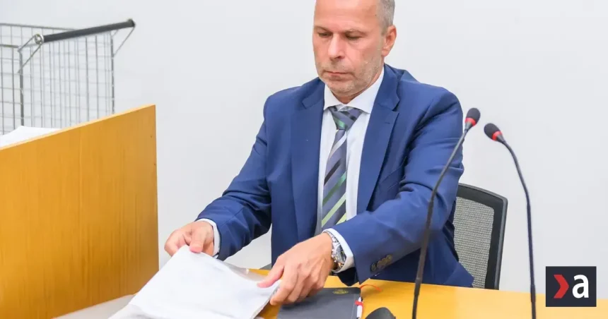 Jeden svedok vypovedal v procese s exprezidentom polície Kovaříkom