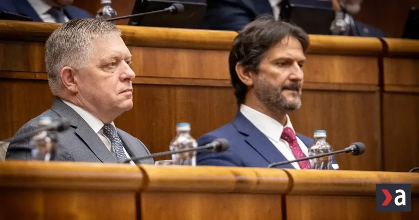 Kaliňák má novú veľkú kauzu, no neotriasla ním. Pred novinármi hodinu kľučkoval