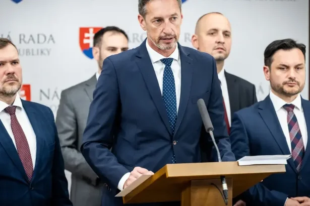 KDH stavia kandidátov na primátorov aj starostov
