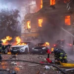 Kyjev: Ruské údery zasiahli akadémiu vied a kliniku, najmenej sedem mŕtvych