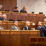 Moralizovať a obviňovať nestačí. To najdôležitejšie Peter Pellegrini zasa úmyselne zamlčal