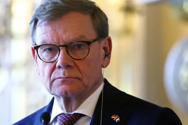 Nemecký minister zahraničia pricestuje do Bratislavy, chce hovoriť o záväzkoch v EÚ a NATO