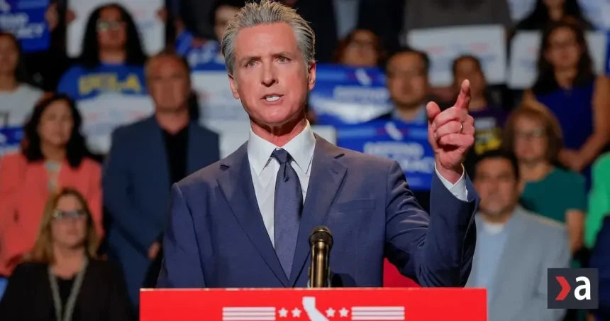 Newsom nechce kandidovať proti Harrisovej, tvrdí, že by to pomohlo republikánom