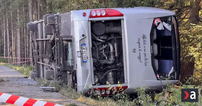 Oktoberfest: autobus s turistami sa prevrátil, dvaja mŕtvi
