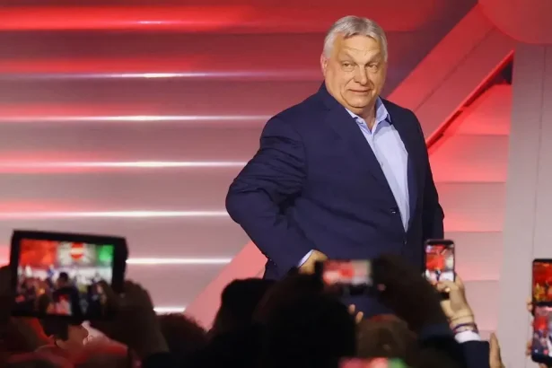 Orbán ohlásil „národný odpor“, Fidesz sa musí postaviť novej vláde