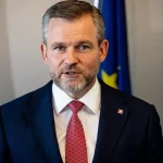 Pellegrini si predvolá Fica pre Tarabu. Spor o výmenu ministra sa vyostruje