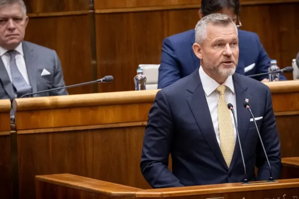 Pellegriniho prejav: 7 minút kritiky opozície a chvály Hlasu