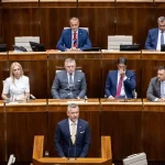 Pellegriniho správa: Pochvala pre Hlas, ticho pri ruských kamerách