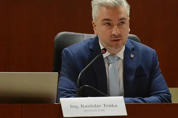 Polícia odmieta obvinenia R. Trnku, pri doručovaní obžaloby postupovala zákonne