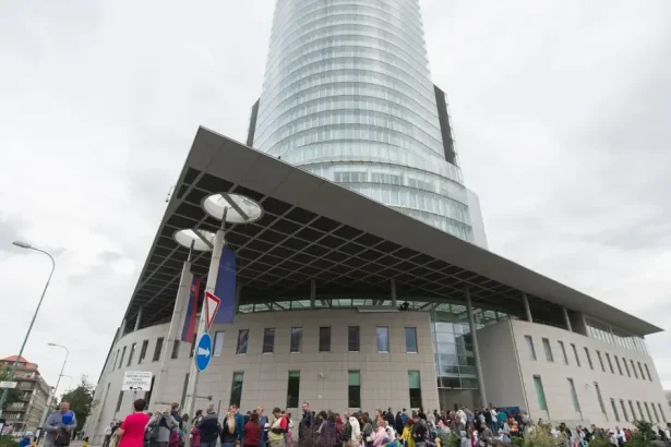 Porucha v NBS skomplikovala prevody, peniaze sú v bezpečí