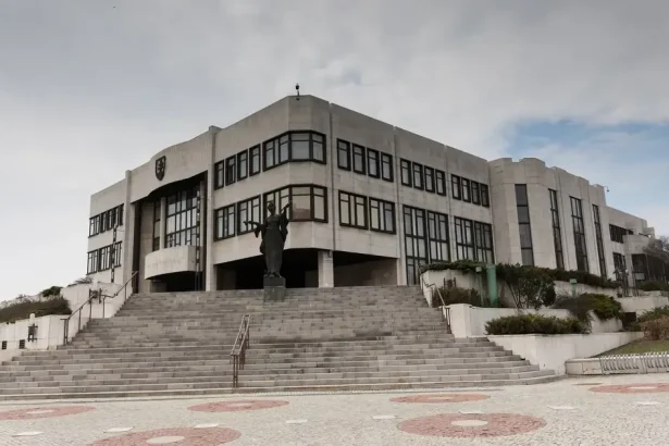 Poslanci začali utorkovú schôdzu diskusiou o Vízií Slovensko 2040