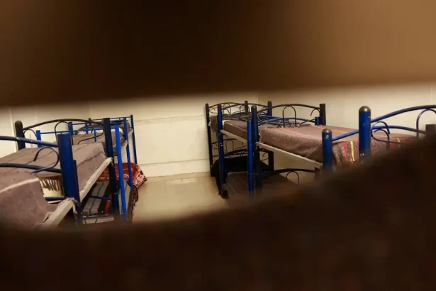 Pravidelne sa budíte uprostred noci? Telo vám zrejme niečo naznačuje