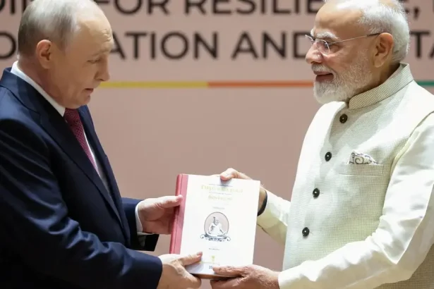 Putin a Módí rokovali o prehĺbení spolupráce Ruska a Indie navzdory západnému tlaku