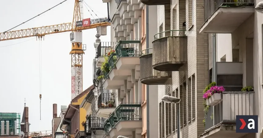 Realitné šialenstvo spomalilo. Z trhu miznú kupci aj jedna kľúčová skupina