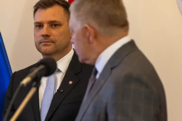 Robert Fico čaká, či po kríze príde katastrofa