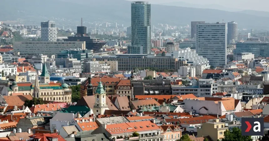 Rokovanie vlády, očkovanie v lekárňach či odolnejšie mestá (prehľad udalostí)