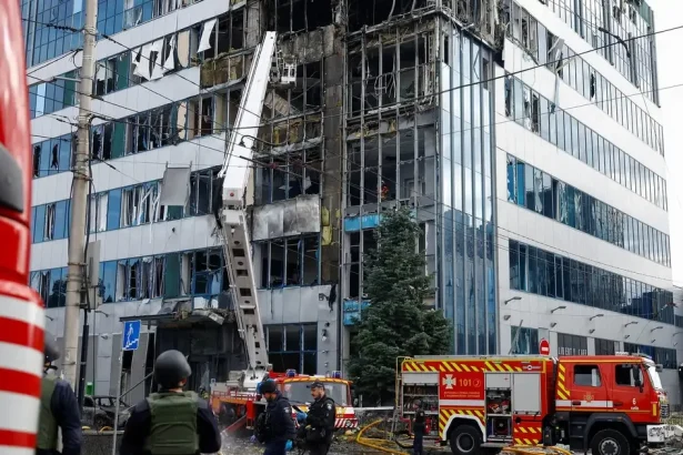 Rusi si na Ukrajine našli ďalší cieľ: dátové centrá. Hrozí Ukrajincom výpadok internetu?