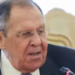 Rusko vojnu na Ukrajine nepozastaví, uviedol Sergej Lavrov