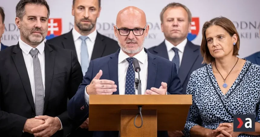 SaS: Vláda zlyhala pri sviatku, ekonomiku nerieši