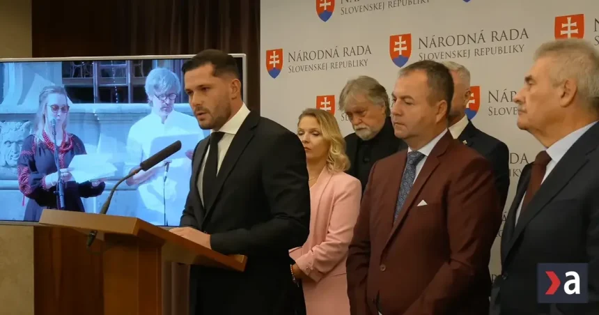 Smer obvinil Mier Ukrajine z šírenia nacizmu. Iniciatíva: Bandera je kontroverzný